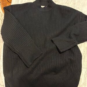 H&M Ribbed Black Crew Neck Sweater